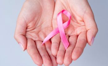 El cáncer de mama afecta a una de cada 8 mujeres